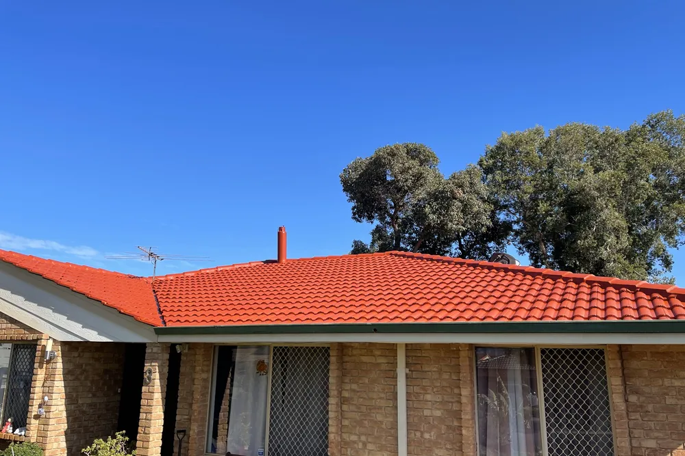 Perth roof with Clay Brick Dulux Acratex coating