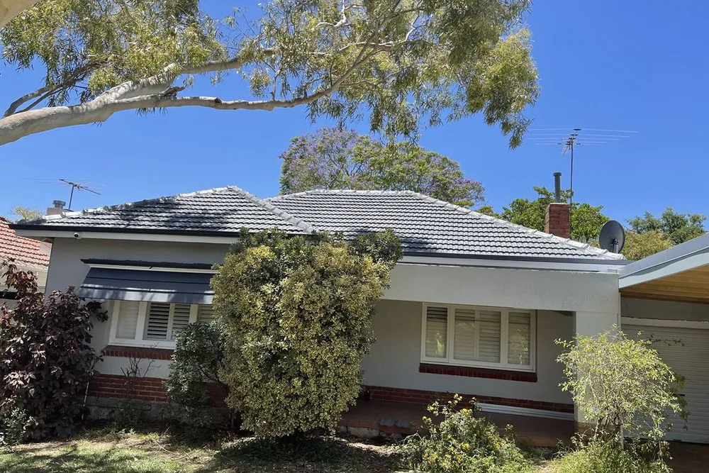Perth roof with Colorbond Basalt Dulux Acratex coating