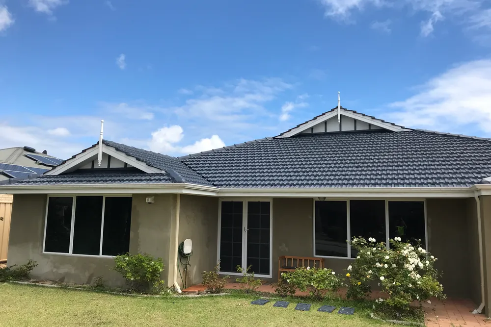 Perth roof with Twilight Shadow Dulux Acratex coating