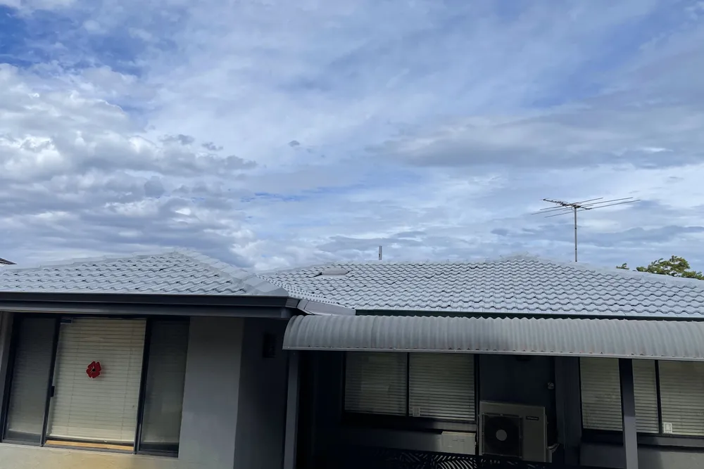 Perth roof with Light Grey Dulux Acratex coating